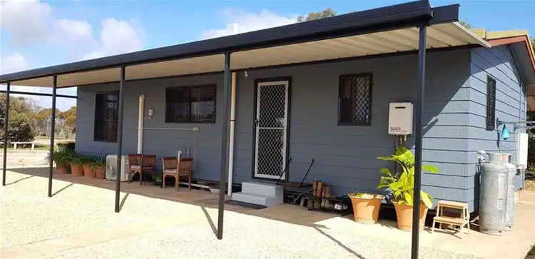 193 Wauraltee  Road, Port Victoria SA 5573
