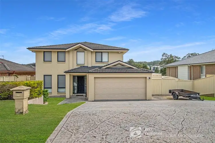 33 Araminta Chase, Cameron Park NSW 2285
