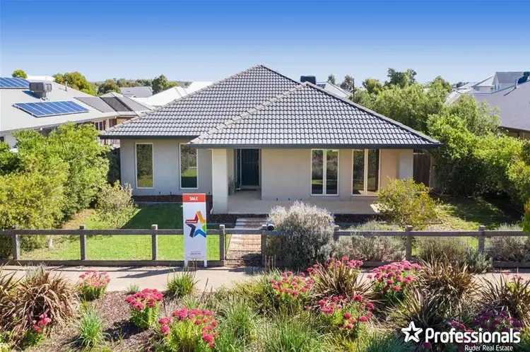 33 Bendigo Drive, Eynesbury VIC 3338