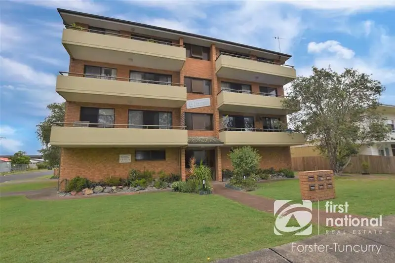 Main view of Homely unit listing, 2/55 Beach Street, Tuncurry NSW 2428