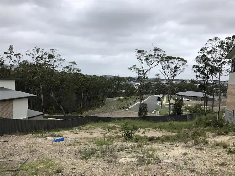 27 Preston Place, Cameron Park NSW 2285