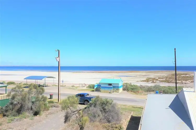 18 Foreshore Road, Hardwicke Bay SA 5575