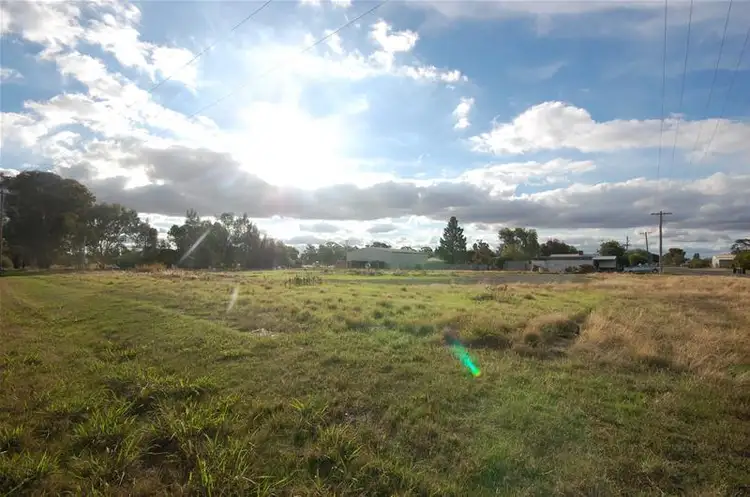 97-103 Federal  Street, Lockhart NSW 2656