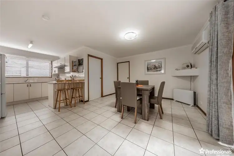 Sixth view of Homely house listing, 21 Pamela Court, Melton West VIC 3337