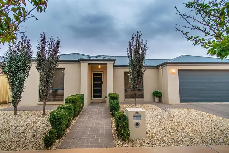 28 Oasis Boulevard, Mildura VIC 3500