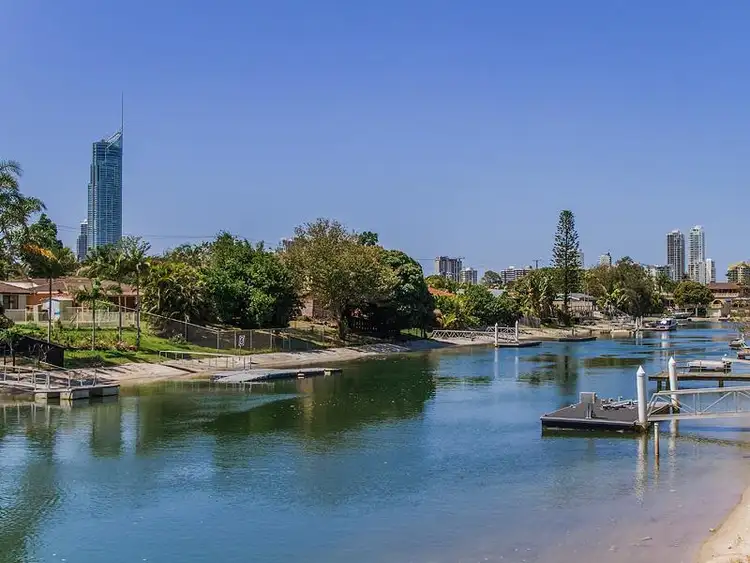 49 Rapallo Avenue, Isle Of Capri QLD 4217