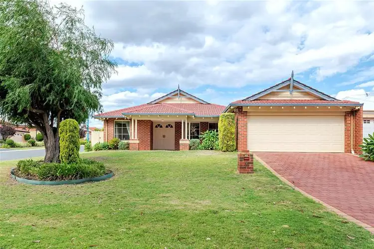 11 Roslin Road, Wanneroo WA 6065