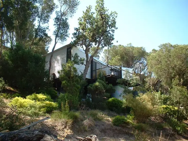 85 Toorak Avenue, Loch Sport VIC 3851