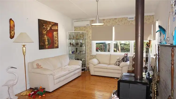 Fifth view of Homely house listing, 4 Sandra Court, Loch Sport VIC 3851