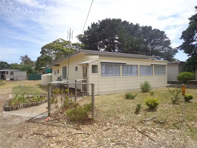 15 - 17  Davies Street, Loch Sport VIC 3851