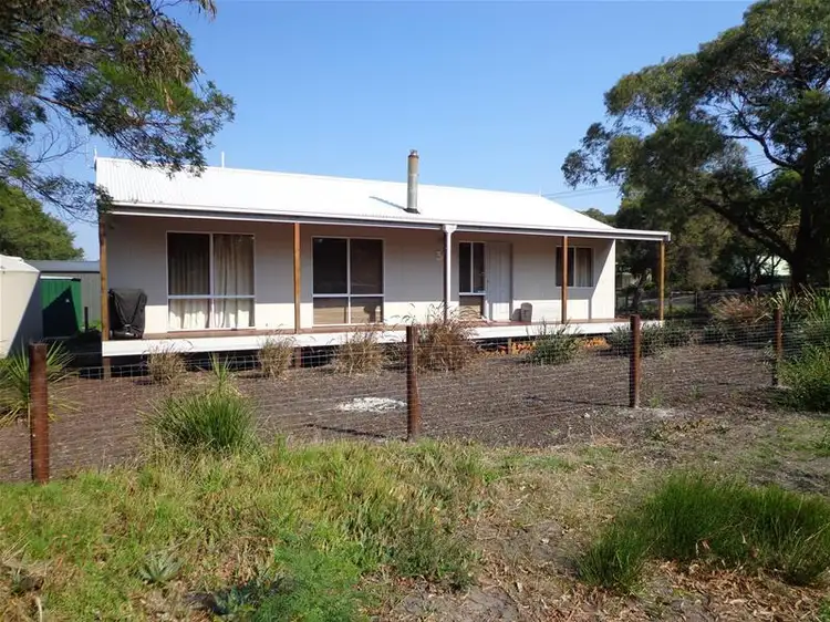 30 Kangaroo Street, Loch Sport VIC 3851