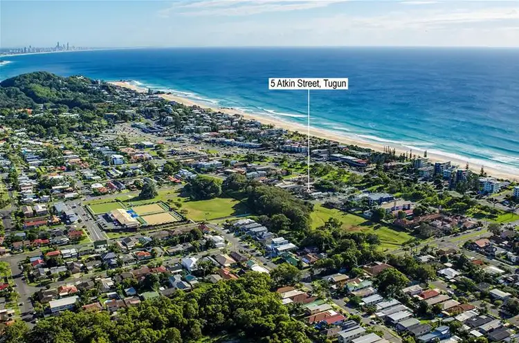 Fifth view of Homely semi-detached listing, 1/5 Atkin Street, Tugun QLD 4224