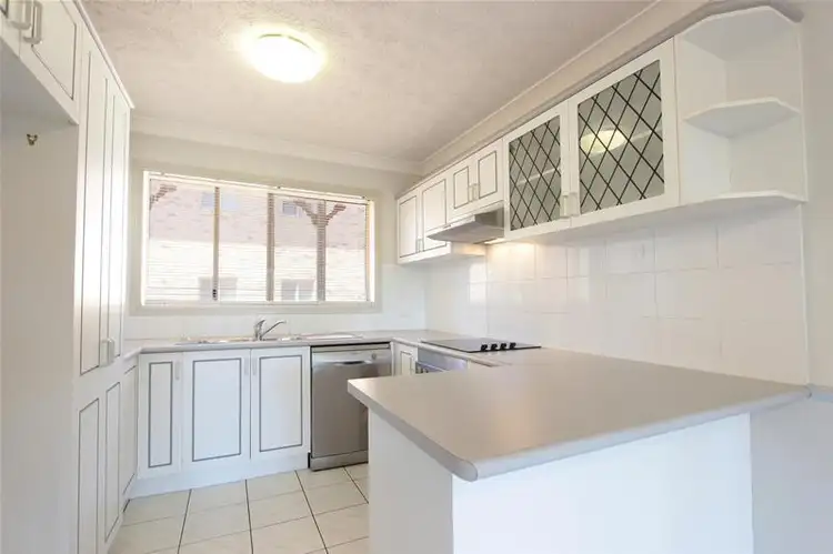 Second view of Homely apartment listing, 4/114 Bilyana Street, Balmoral QLD 4171