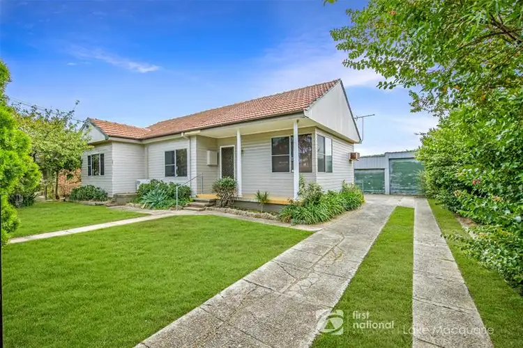 16 Oakville Road, Edgeworth NSW 2285