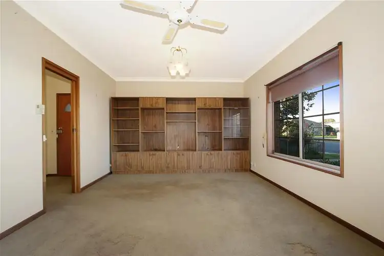 Fifth view of Homely house listing, 21 Gordon Street, Wodonga VIC 3690