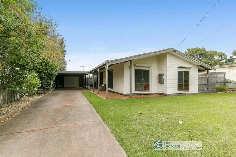 3 Seascape Avenue, Cowes VIC 3922