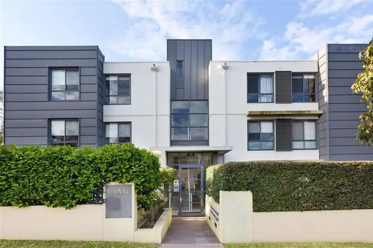 Main view of Homely unit listing, 5/16 Hawkesbury Avenue, Dee Why NSW 2099