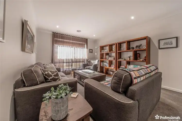 Fifth view of Homely house listing, 19 Aspera Drive, Brookfield VIC 3338