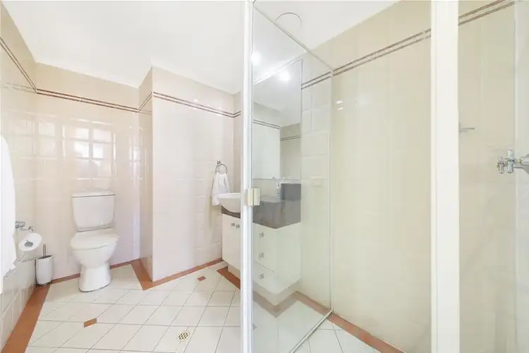 Sixth view of Homely apartment listing, 'OSCAR ON MAIN' 1 Hughes Avenue, Main Beach QLD 4217