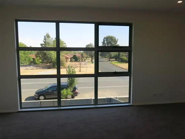 Third view of Homely unit listing, 2/70 Travers Street, Wagga Wagga NSW 2650