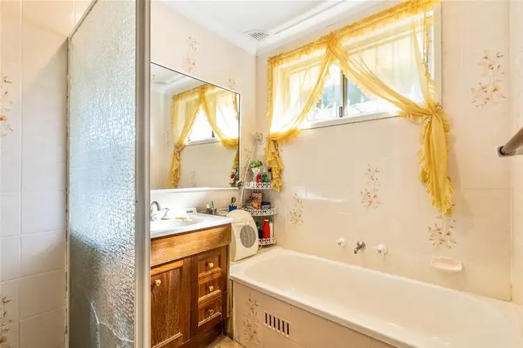 Fourth view of Homely house listing, 32 Dorset Close, Wakeley NSW 2176