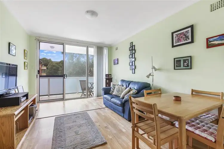 10/14 Regent Street, Dee Why NSW 2099