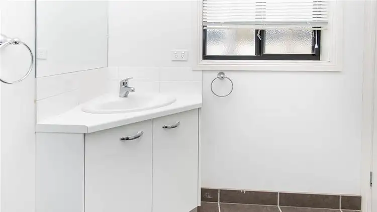Fifth view of Homely house listing, 6 Rosedale Court, Buronga NSW 2739