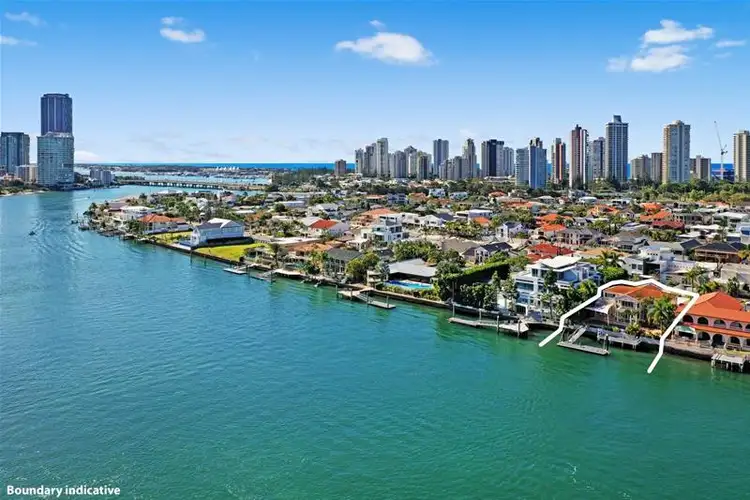 145 Commodore Drive, Paradise Waters QLD 4217