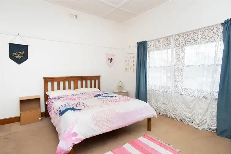 Fifth view of Homely house listing, 152 Almond Avenue, Mildura VIC 3500