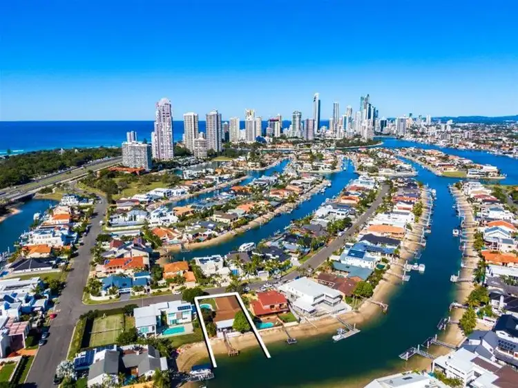 6 Norseman Court, Paradise Waters QLD 4217