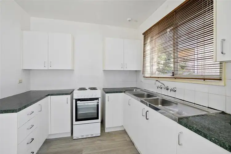 Second view of Homely unit listing, 4/17 Redman Road, Dee Why NSW 2099