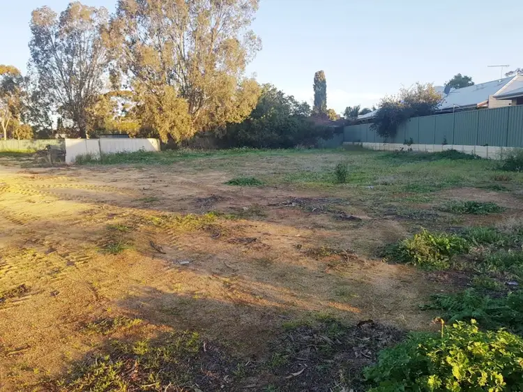 LOT 2, 31 Clinch Street, Moora WA 6510