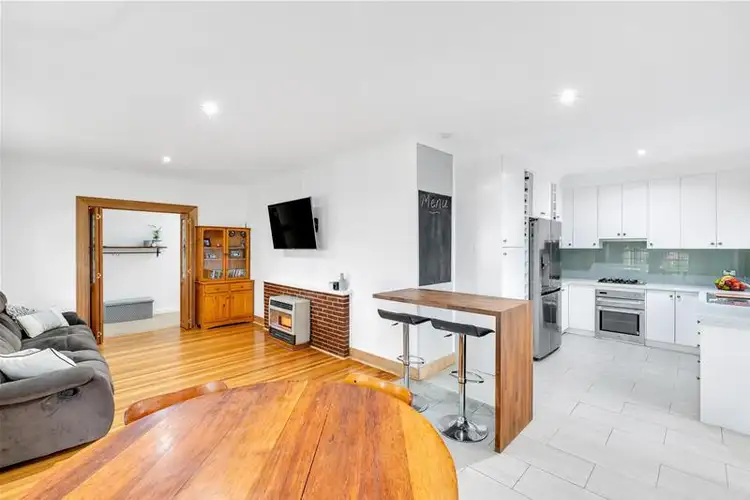 Fifth view of Homely house listing, 4 Jennier Crescent, Brahma Lodge SA 5109