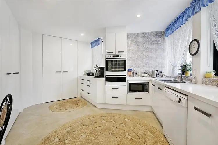 Sixth view of Homely apartment listing, 'CALAIS' 19 Peak Avenue, Main Beach QLD 4217