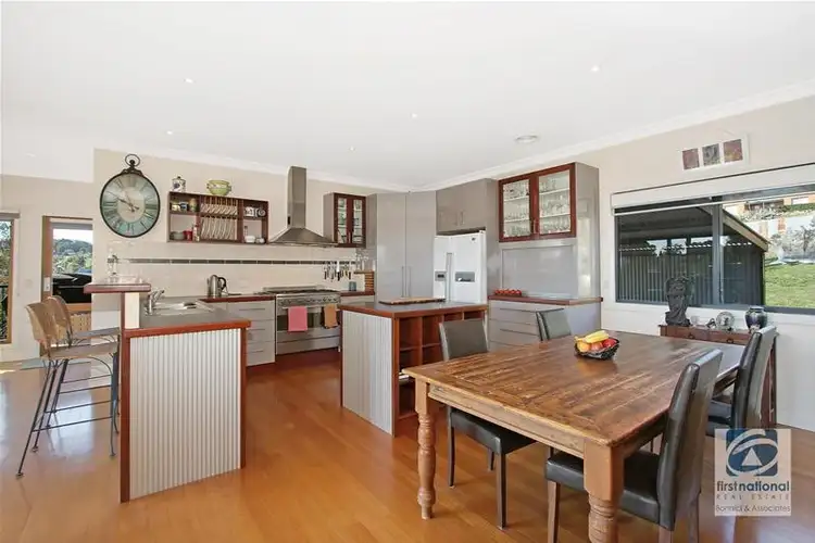 Fifth view of Homely house listing, 8 Pritchard Lane, Beechworth VIC 3747