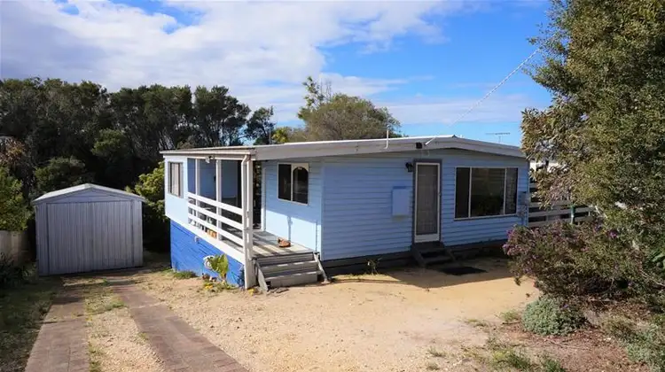 7 Echidna Street, Loch Sport VIC 3851