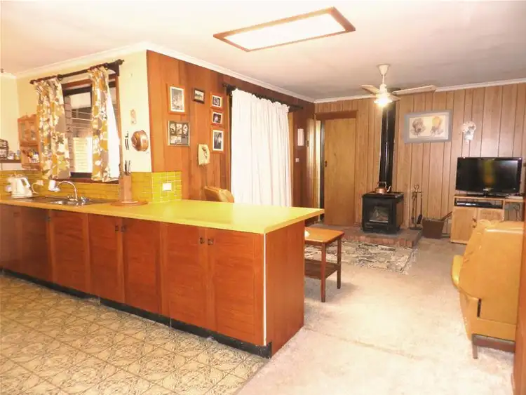 Seventh view of Homely house listing, 8 Bluett Street, Yass NSW 2582