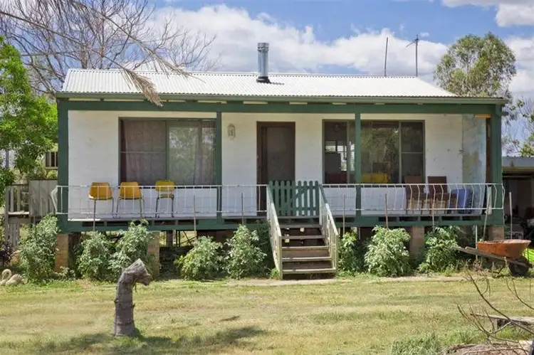 18 Breeza Street, Carroll NSW 2340