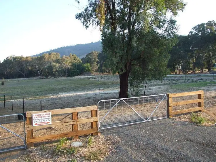 Lot 304 Blue Wren Es Howards Road, Baranduda VIC 3691