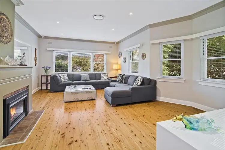 2 The Kingsway, Roseville Chase NSW 2069