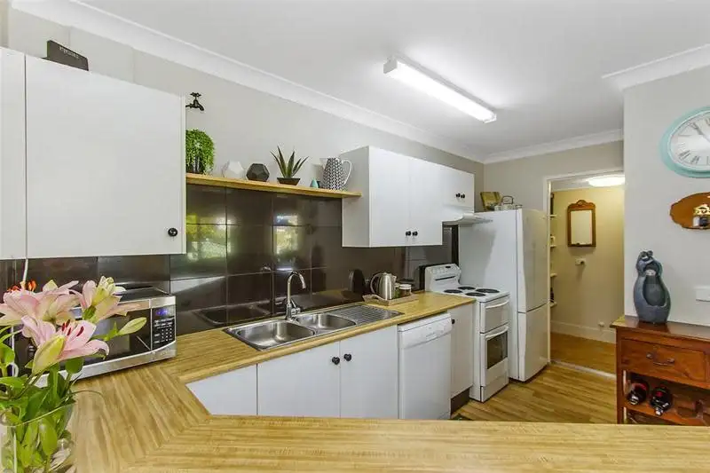 Main view of Homely unit listing, 8/15 Lorraine Avenue, Berkeley Vale NSW 2261
