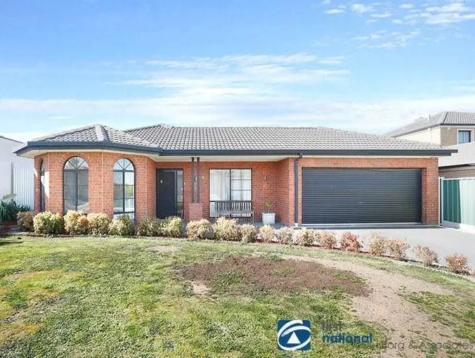 27 Marylou Court, Delahey VIC 3037