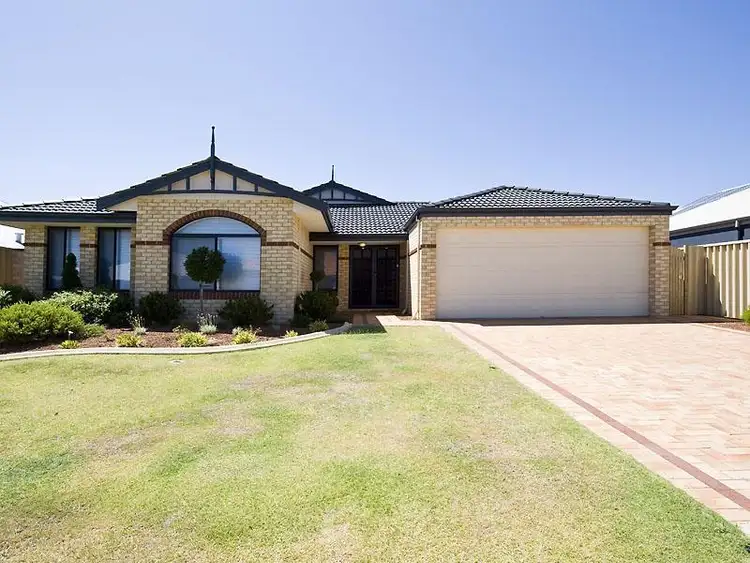11 Nottely  Crescent, Secret Harbour WA 6173