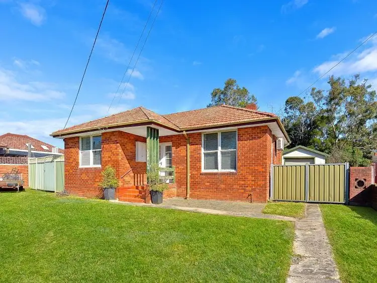 32 Goonaroi Street, Villawood NSW 2163
