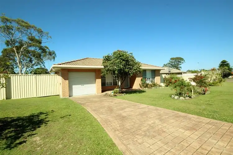 17 Parton Close, Buff Point NSW 2262