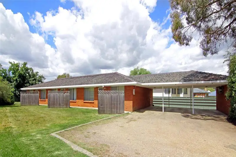 Main view of Homely block of units listing, 1-3/11 Queen Elizabeth Drive, Armidale NSW 2350