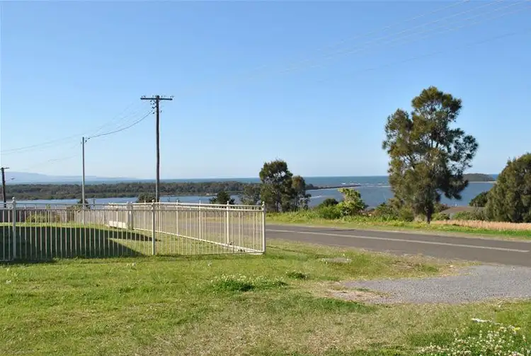 7 Orsova Parade, Orient Point NSW 2540