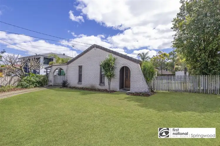 8 Clarinda Crescent, Springwood QLD 4127
