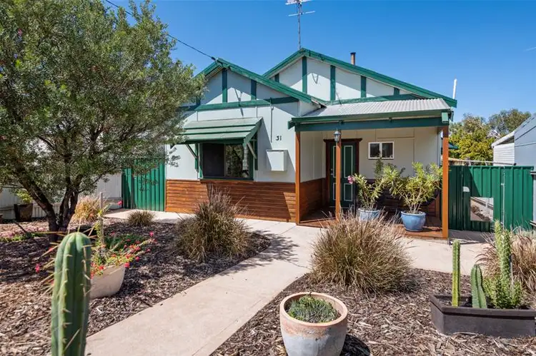 31 Ward Street, Lamington WA 6430