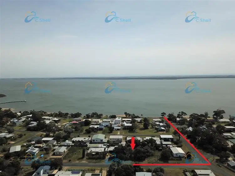 33 Government Road, Loch Sport VIC 3851